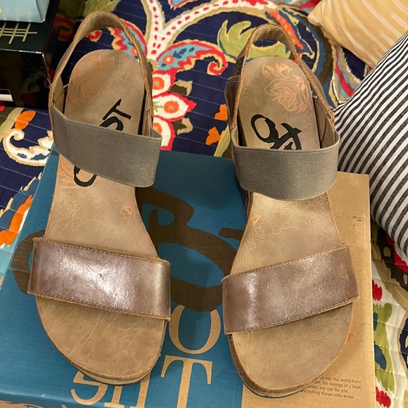 OTBT Bushnell Wedges Sz 10 in Pewter - Picture 2 of 9